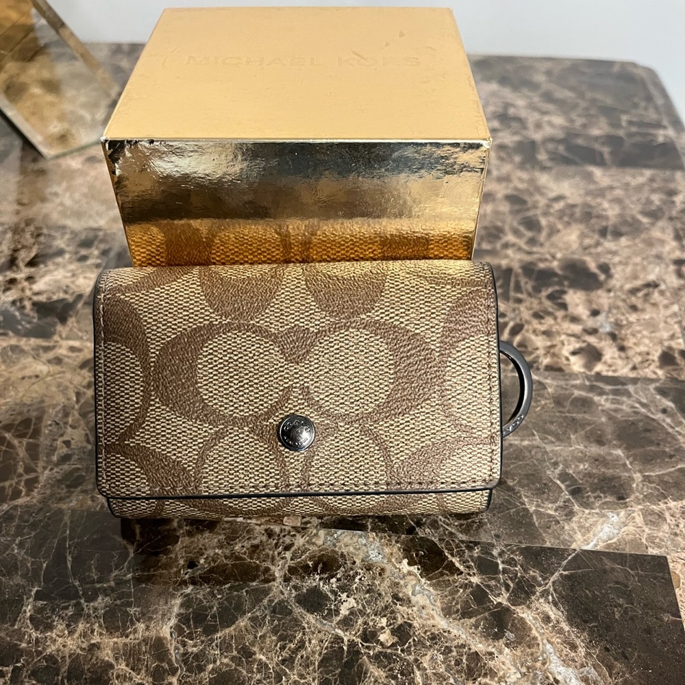 Coach five ring key case!